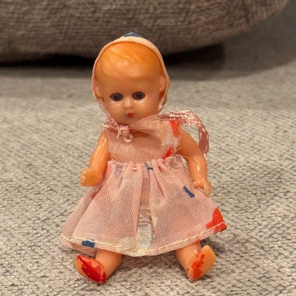 Gorgeous Vintage Small Celluloid Baby Doll, Made In Italy - Original Clothing